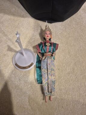 Dolls Of The World Thai Barbie